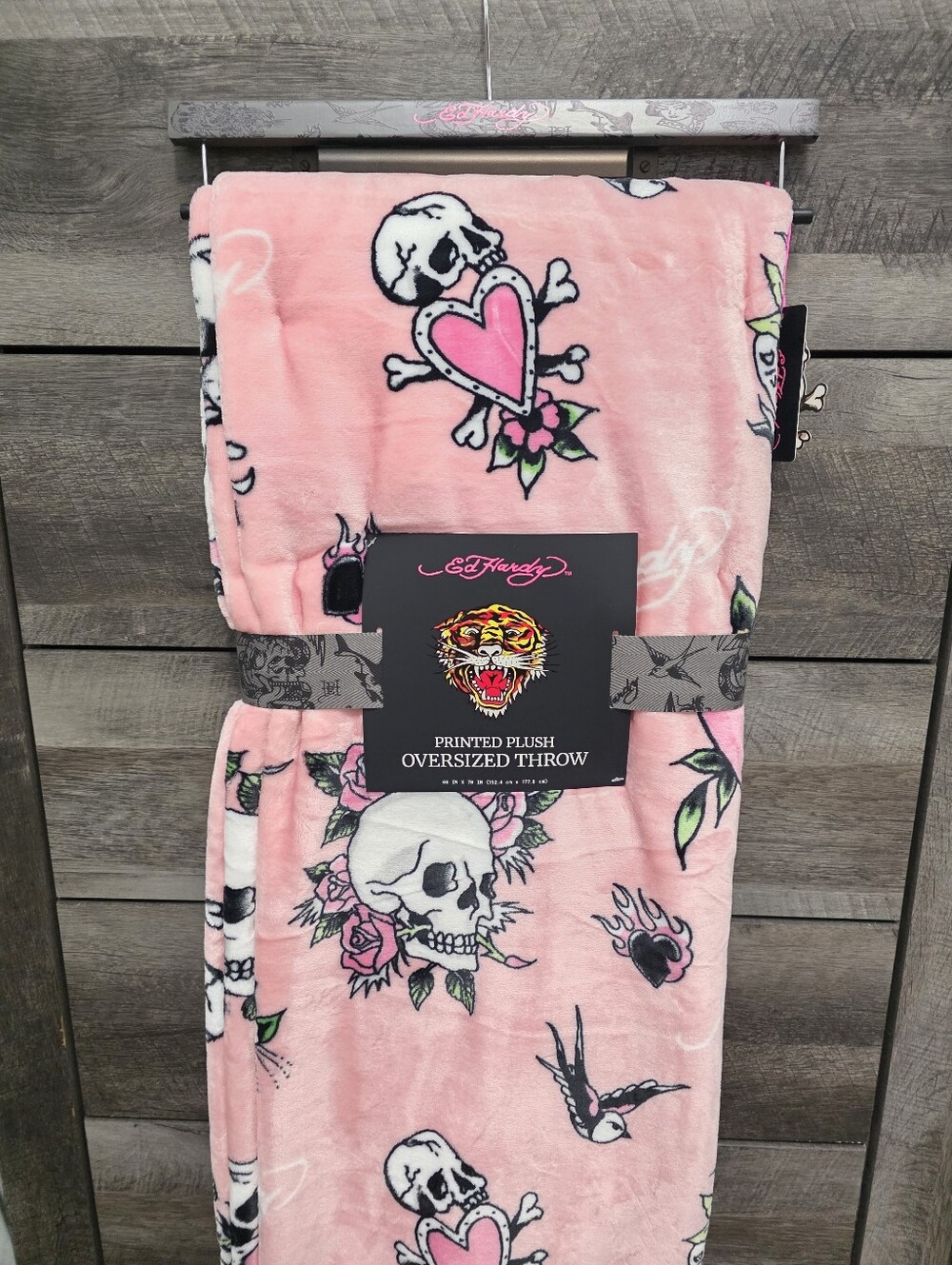 Ed Hardy Skulls & Birds Tatoo Oversized Pink Throw Blanket New